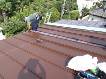 屋根カバー工法