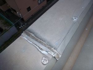 ケラバ ジョイント部分 コーキング劣化.jpg