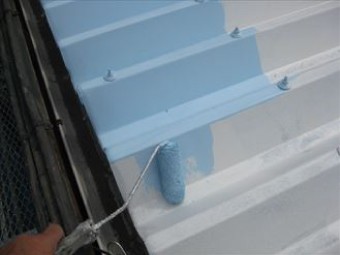屋根塗装・中塗り、上塗り