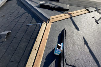 ケイミューのコロニアルグラッサで屋根を一新