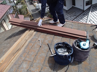 既存棟板金の撤去作業