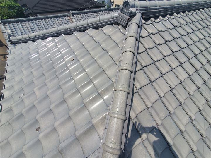 柏市大井にて漆喰 しっくい が剥がれた瓦屋根調査 棟の崩壊に繋がるので棟取り直し工事をご提案