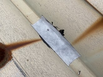 折半屋根の穴あき、補修ブチル