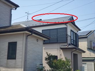 令和元年房総半島台風の影響で棟板金が浮いてしまいました