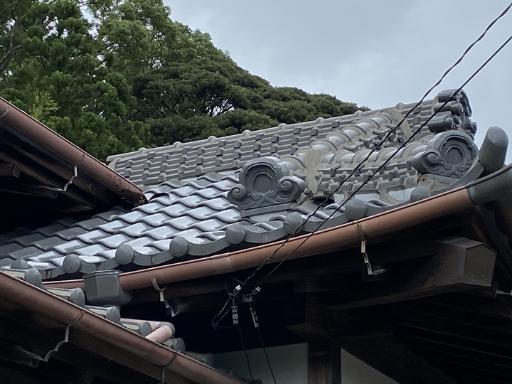 入母屋から雨漏り