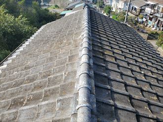 千葉市若葉区にて漆喰が剥がれた瓦屋根調査