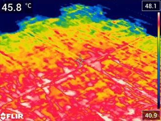 防水層の赤外線カメラ