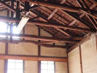 屋根裏 小屋裏の違いとは 構造や湿度 換気について解説します 屋根裏 小屋裏の違いとは 構造や湿度 換気について解説します