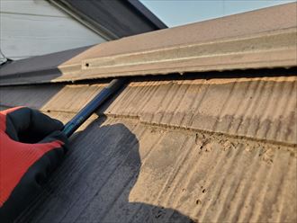 棟板金の浮き、歪み