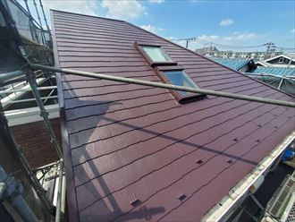 ファインパーフェクトベストを使用した屋根塗装工事が完了