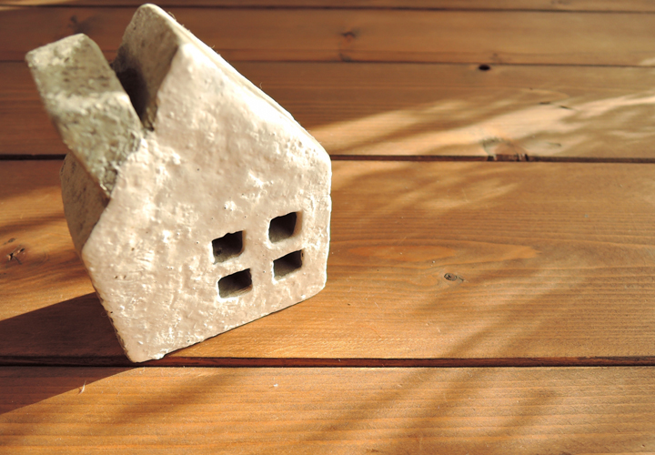 屋根の形状で雨漏りのリスクは変わる 切妻屋根のメリットとは