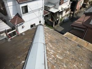 棟板金の飛散被害