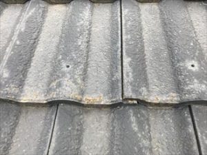 セメント瓦表面の劣化