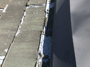 屋根表面の剥離症状