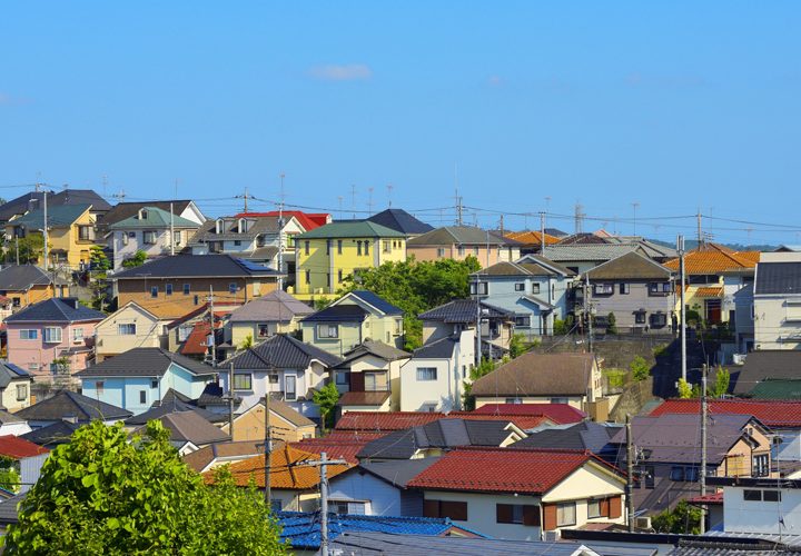 様々な住宅のある風景