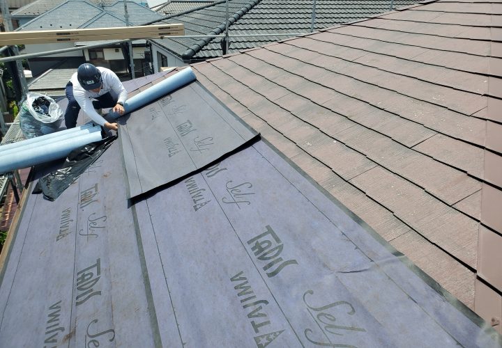 アパート屋根へのカバー工事は街の屋根やさんにお任せください！