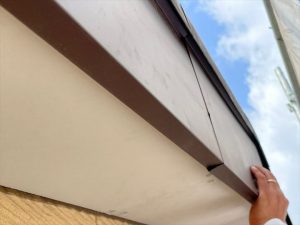 破風板板金の取り付け