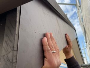 破風板板金の取り付け