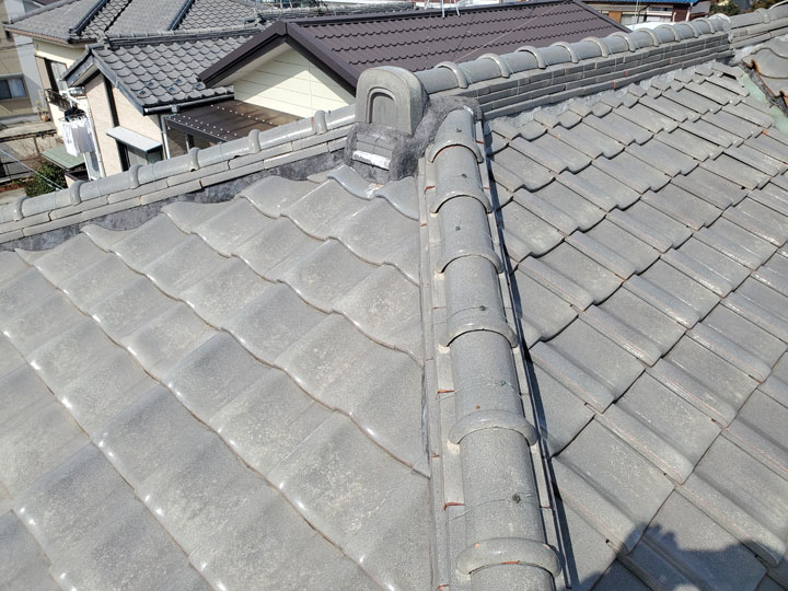 カバー工法はできない日本の伝統的な瓦屋根