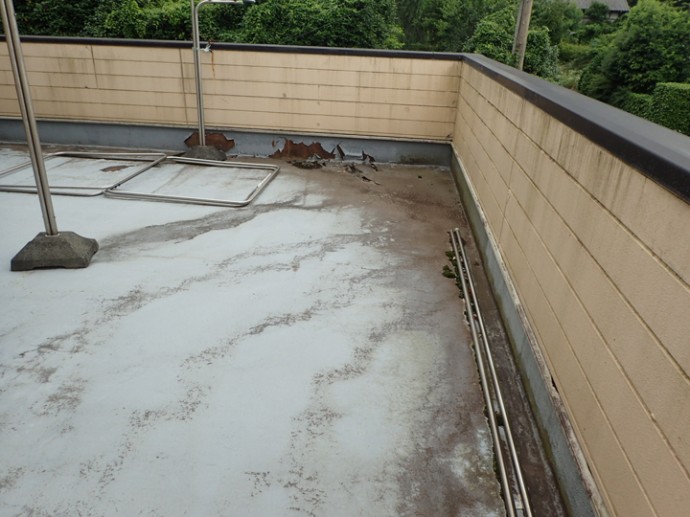 表面が剥がれた防水