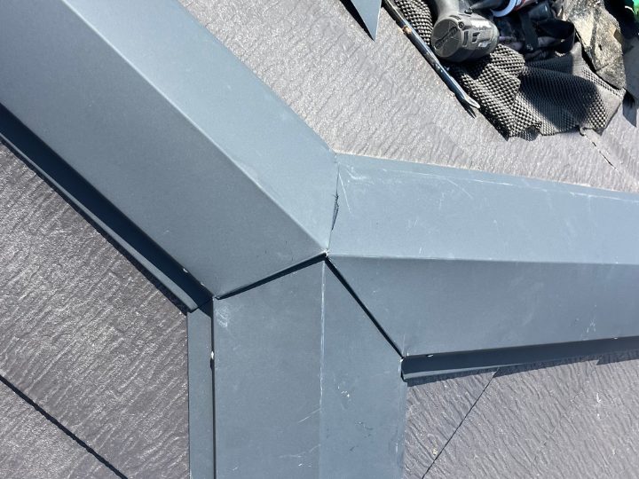棟板金交換工事が完工