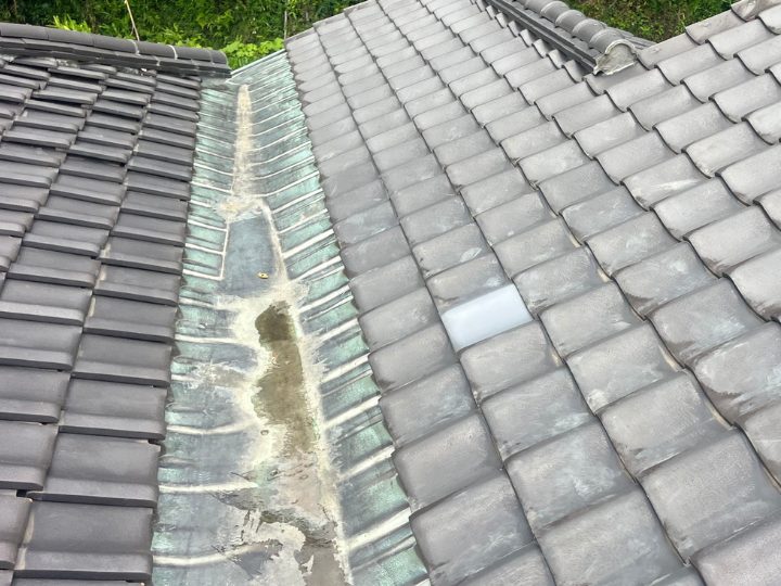 瓦屋根