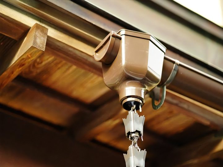 鎖樋のついた集水マス