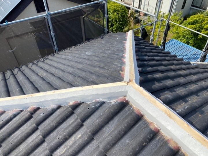 棟の下地を補強