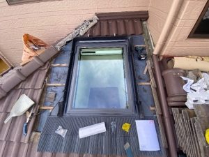 日本ベルックス製の指定防水紙を敷設した後の状態