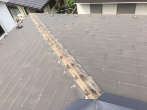 棟板金を撤去