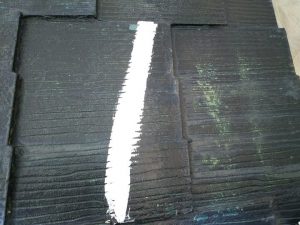 コーキング処理を施して亀裂を補修