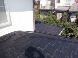 棟板金の飛散状況を点検調査