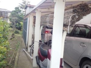 カーポートサイドパネルの破損個所