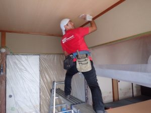 拭き上げ作業で仕上げ