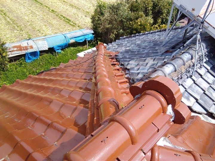 工事前の瓦屋根の外観