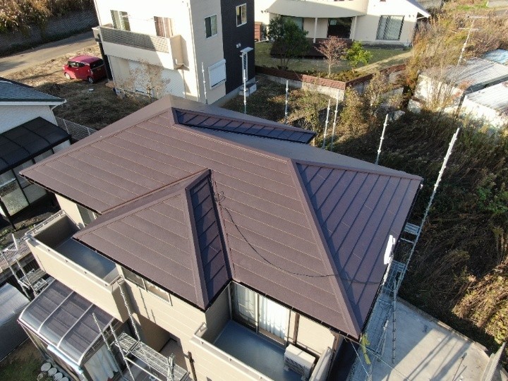 屋根全体のカバー工事（工法）が無事に完了