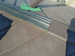 「貫板と棟板金」の交換作業