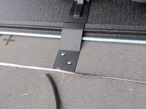 屋根材スーパーガルテクトを敷設