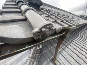 鬼瓦の状態を点検調査