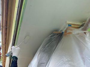 ケイカル板にケンエース専用塗料材を使用