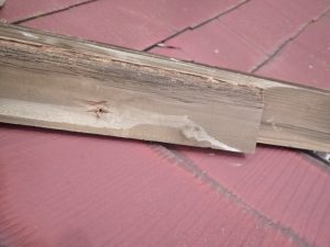 「棟板金と貫板」を取り外し作業