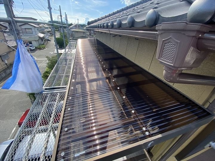 波板ポリカの交換工事が無事に完工