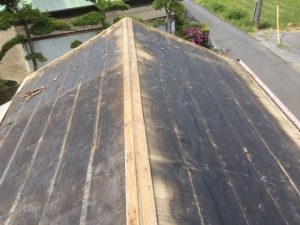 防水紙（ルーフィング）を敷設