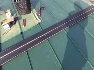 タフモック（樹脂製の貫板）を設置