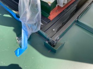 協和「アールロック屋根建材」を設置する作業工程