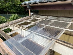 波板ポリカの補修工事