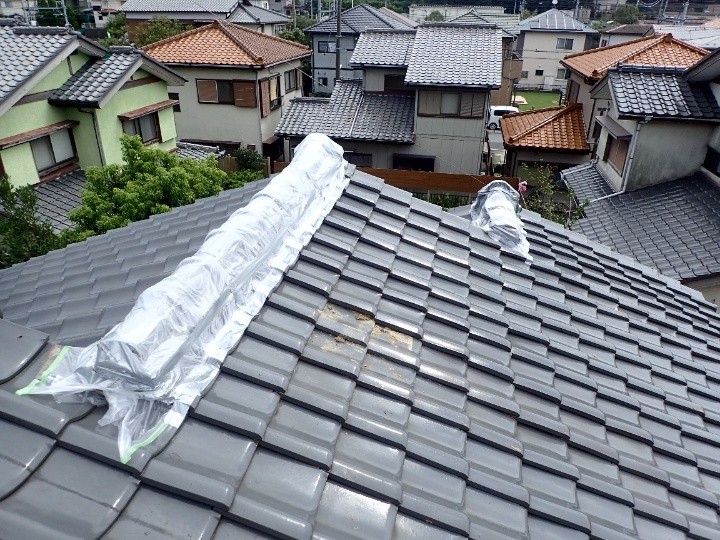 雨漏りのリスクを考慮して工事日まで屋根を養生