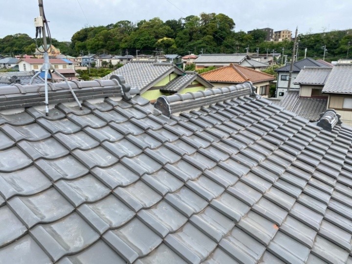 棟瓦の取り直し工事が無事に完工
