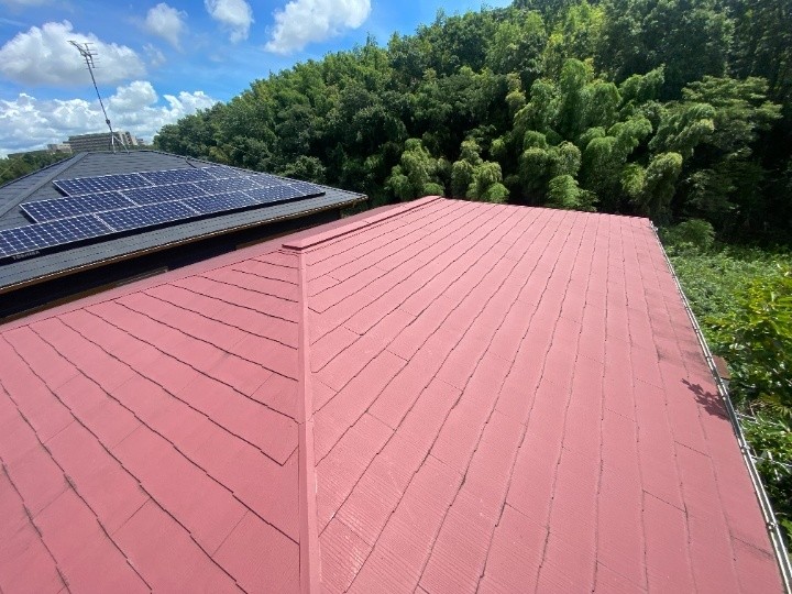 破損がなくても縁切り不足で雨漏りが発生した屋根