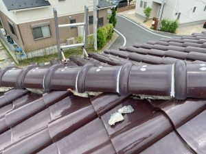 漆喰の一部に軽微な傷みを確認